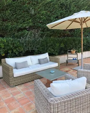 Couette-café Les Salins - La Sassiere Saint-Tropez
