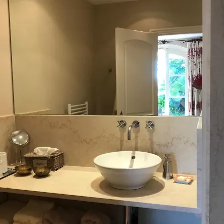 Les Salins - La Sassiere Bed & Breakfast *